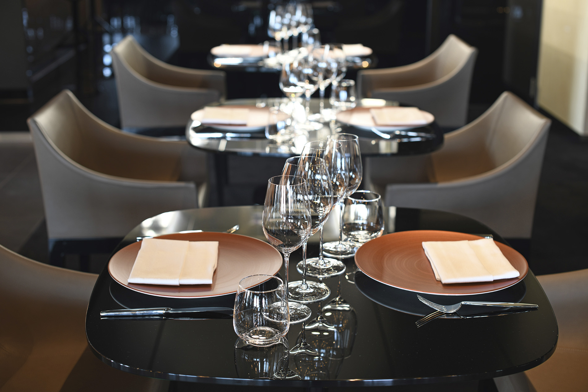 Scenic Eclipse - Lumière Restaurant & Champagne Bar